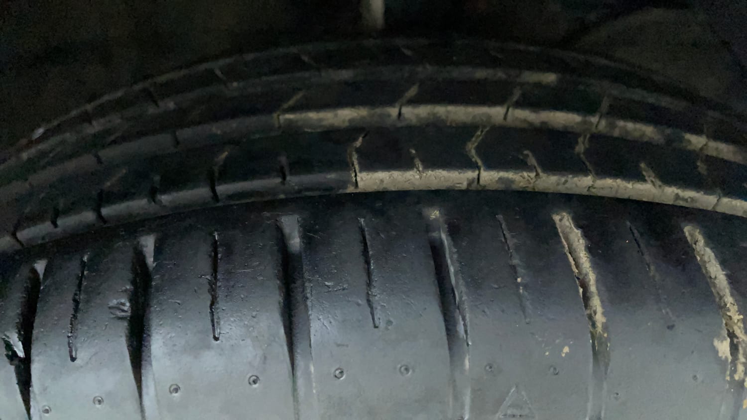 Used 2024 Maruti Suzuki Baleno Zeta AGS Petrol Automatic tyres RIGHT FRONT TYRE TREAD VIEW