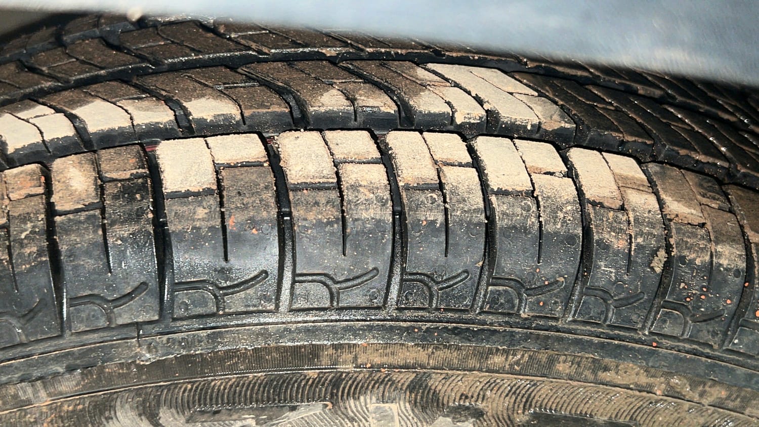 Used 2018 Renault Kwid 1.0 RXT Petrol Manual tyres RIGHT FRONT TYRE TREAD VIEW