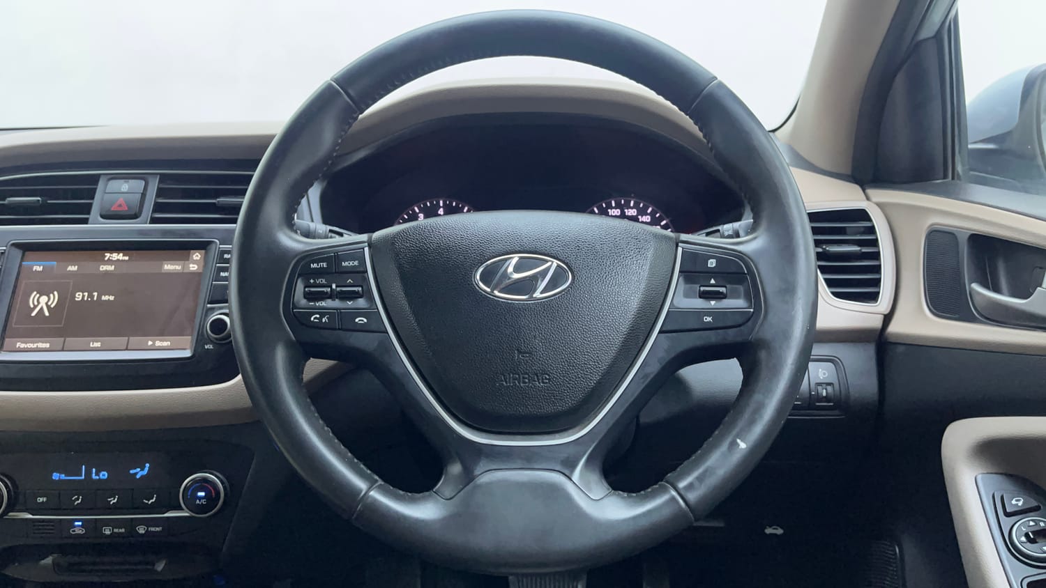 Used 2020 Hyundai Elite i20 Asta 1.2 (O) CVT Petrol Automatic interior STEERING VIEW