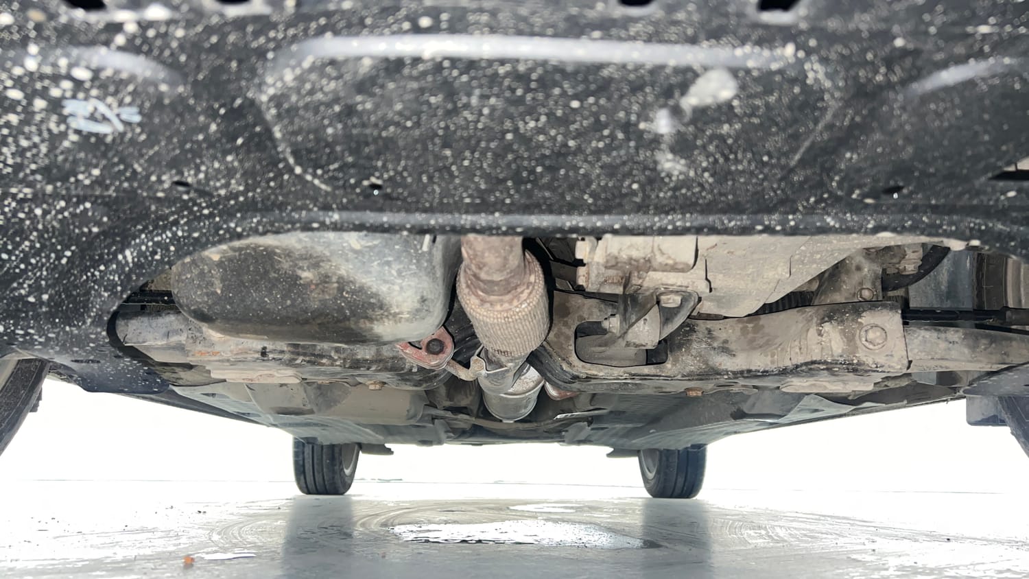 Used 2014 Volkswagen Polo Highline1.2L (P) Petrol Manual extra FRONT LEFT UNDERBODY VIEW