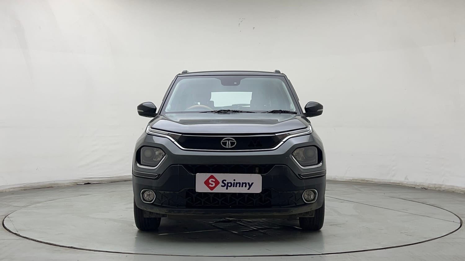 Used 2023 Tata Punch Creative Dual Tone AMT Sunroof Petrol Automatic exterior FRONT VIEW