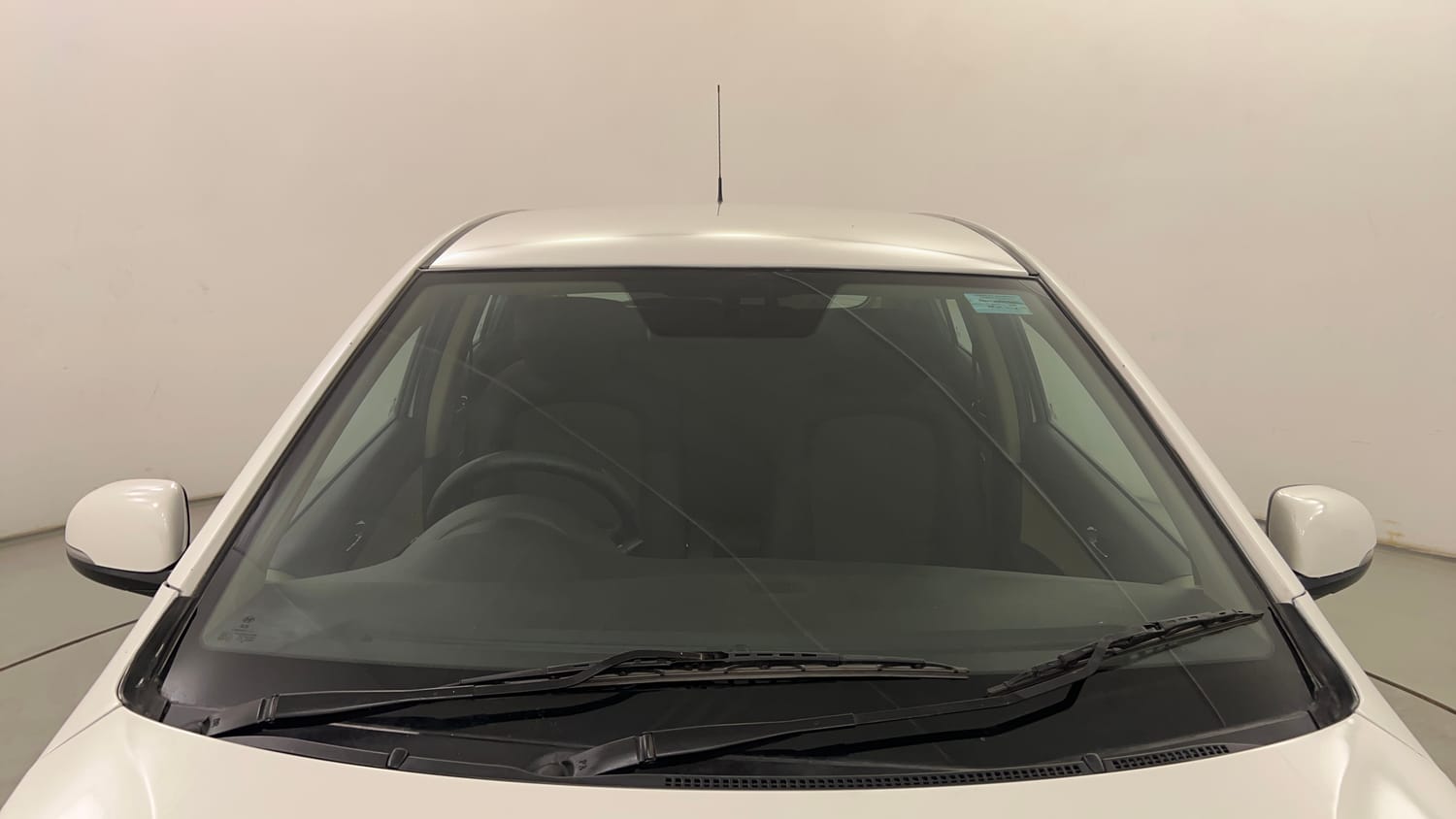 Used 2012 Hyundai i20 Asta 1.2 Petrol Manual exterior FRONT WINDSHIELD VIEW