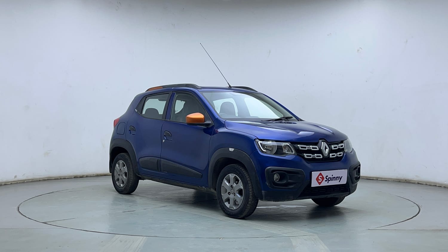 Used 2018 Renault Kwid CLIMBER 1.0 Petrol Manual exterior RIGHT FRONT CORNER VIEW