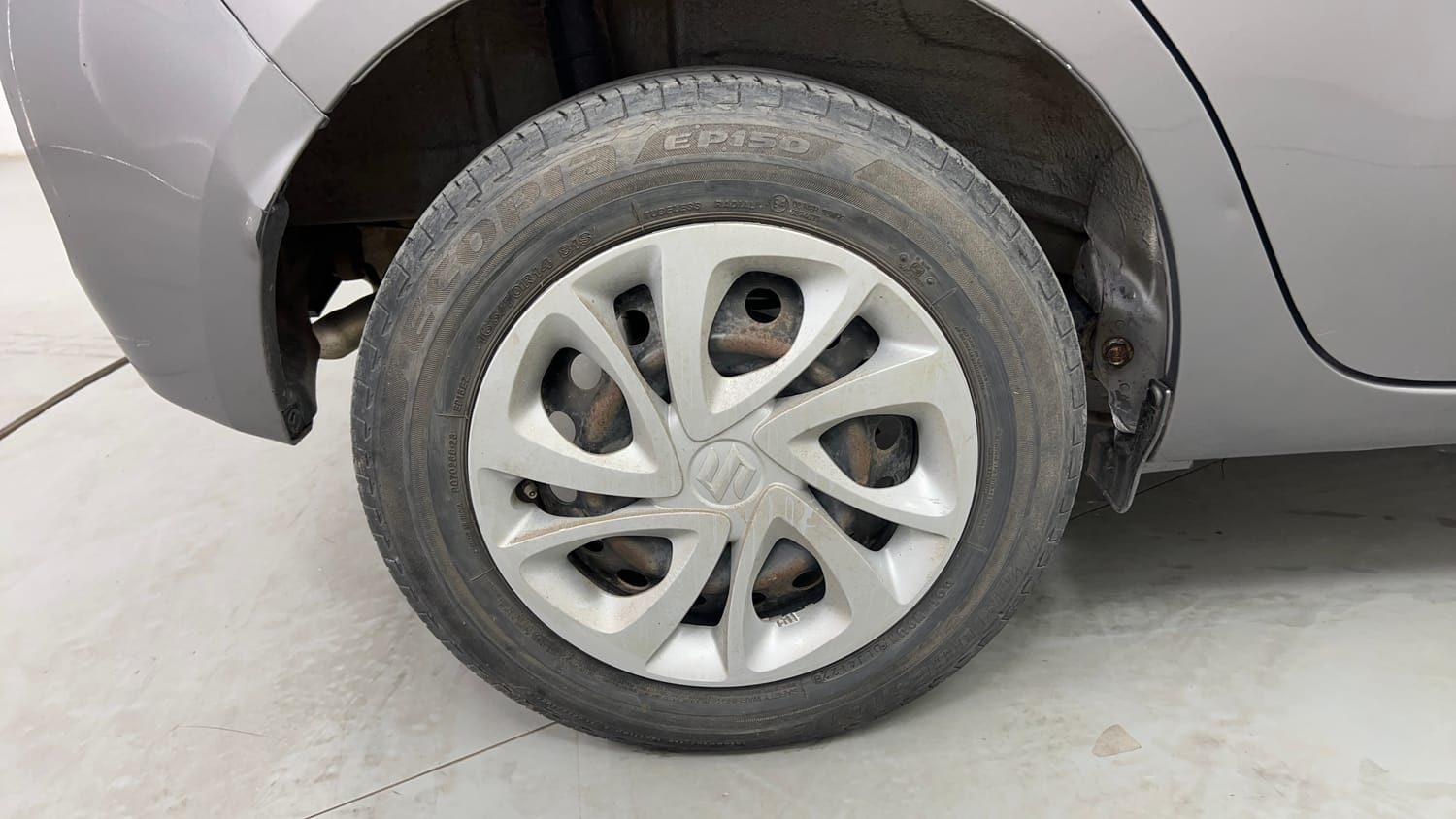 Used 2023 Maruti Suzuki Celerio VXi Petrol Manual tyres RIGHT REAR TYRE RIM VIEW