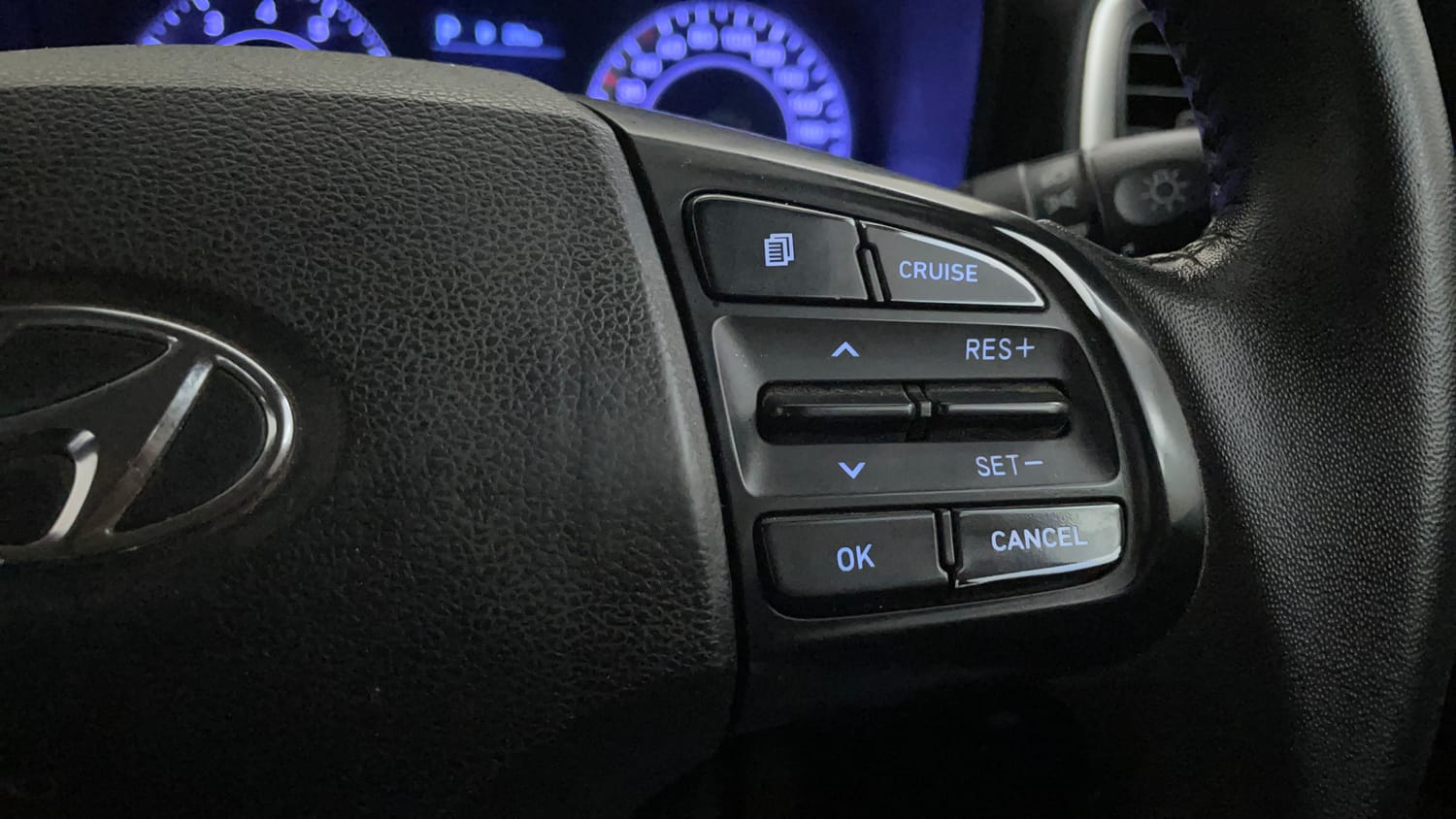 Used 2019 Hyundai Venue SX Plus 1.0 Turbo DCT Petrol Automatic top_features Cruise control
