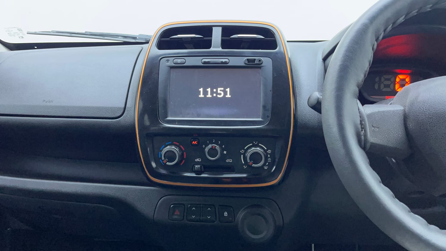 Used 2018 Renault Kwid CLIMBER 1.0 Petrol Manual interior MUSIC SYSTEM & AC CONTROL VIEW