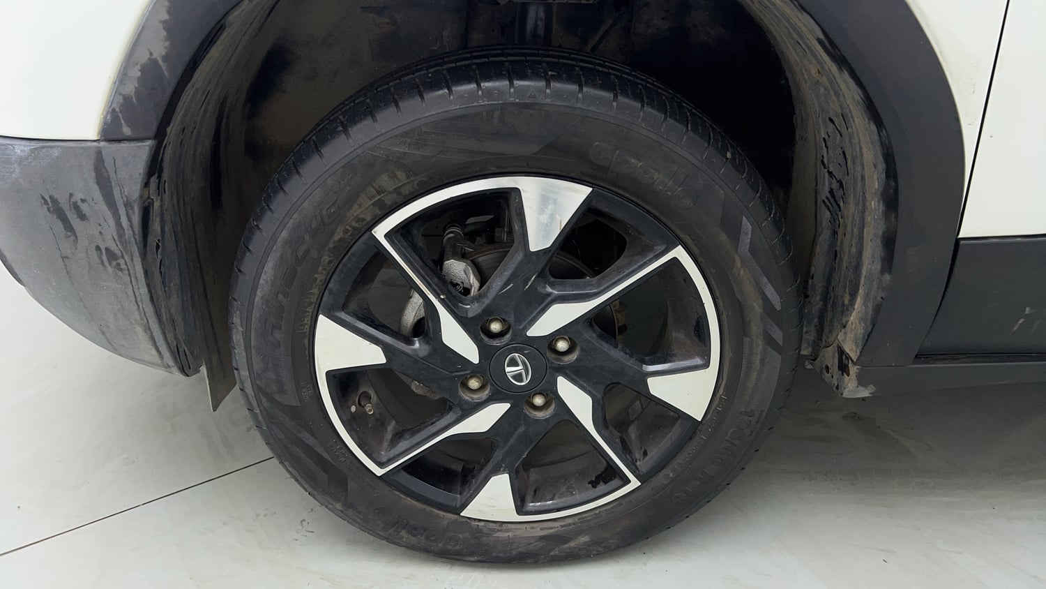 Used 2023 Tata Punch Creative AMT Petrol Automatic tyres LEFT FRONT TYRE RIM VIEW