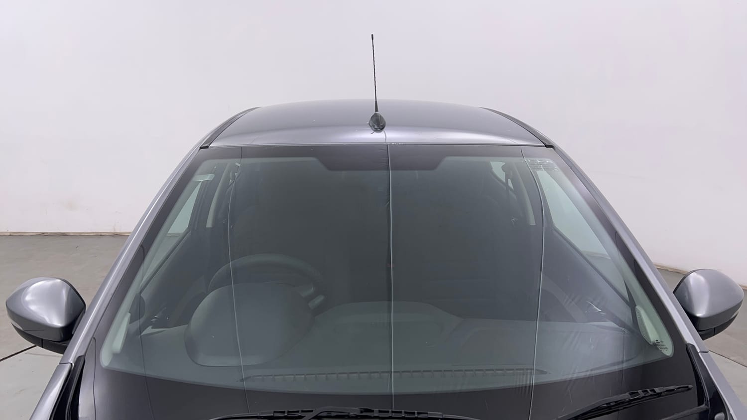 Used 2019 Tata Tiago Revotron XZ Petrol Manual exterior FRONT WINDSHIELD VIEW