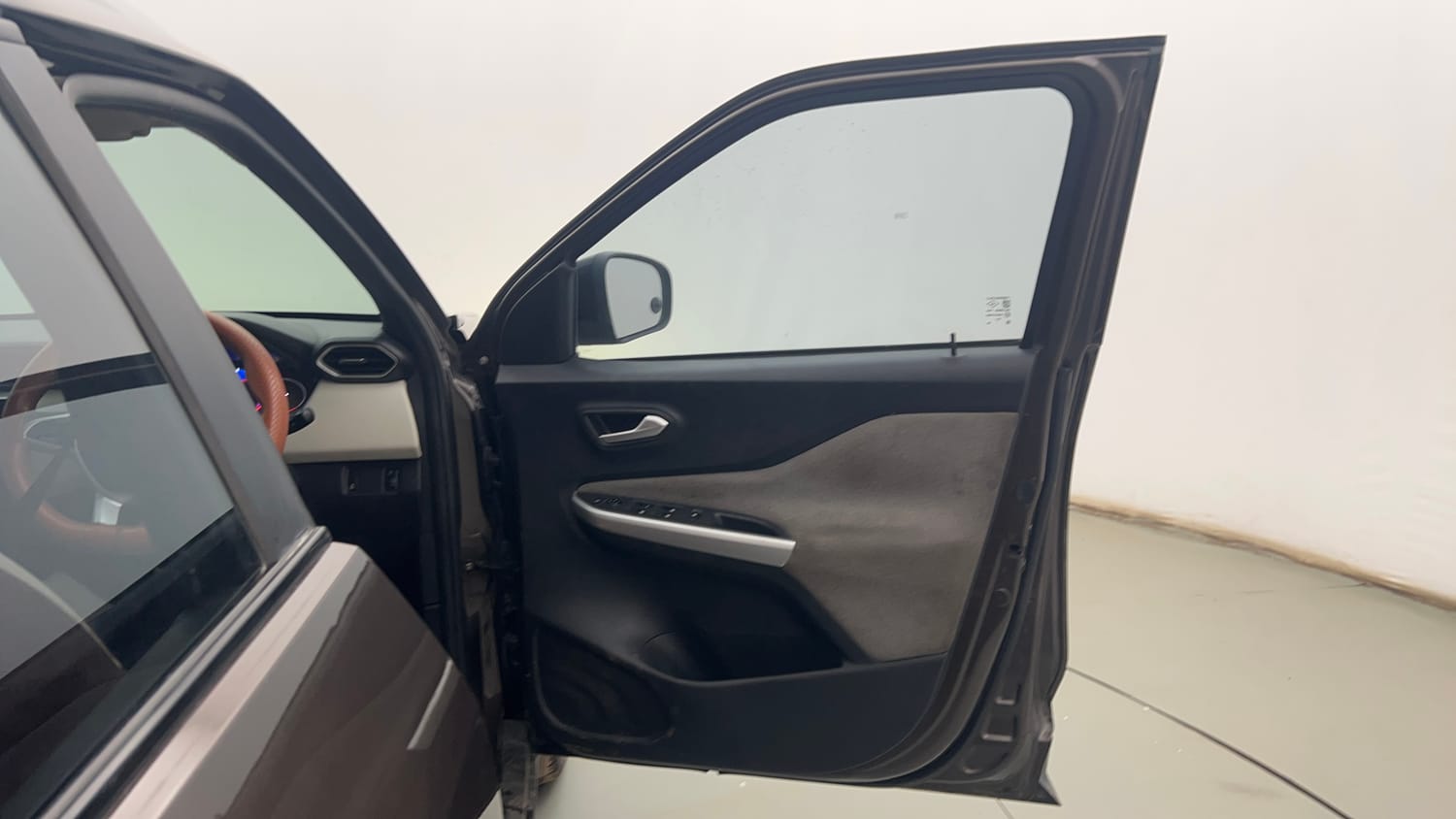 Used 2021 Nissan Magnite XV Turbo Petrol Manual interior RIGHT FRONT DOOR OPEN VIEW