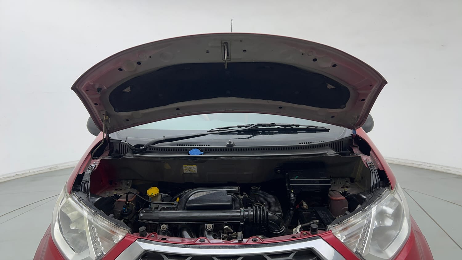 Used 2017 Datsun Redi-GO T (O) Petrol Manual engine ENGINE & BONNET OPEN FRONT VIEW
