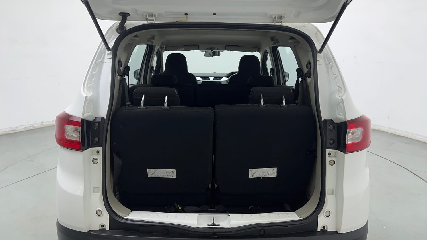 Used 2021 Renault Triber RXZ Petrol Manual interior DICKY INSIDE VIEW
