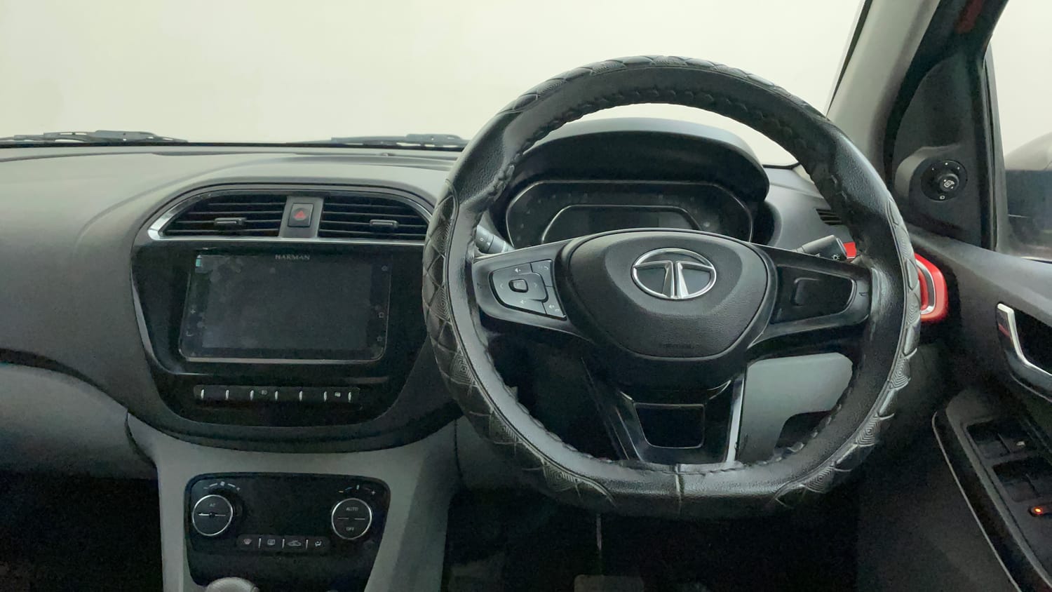 Used 2021 Tata Tiago XZA Plus Petrol Automatic interior STEERING VIEW