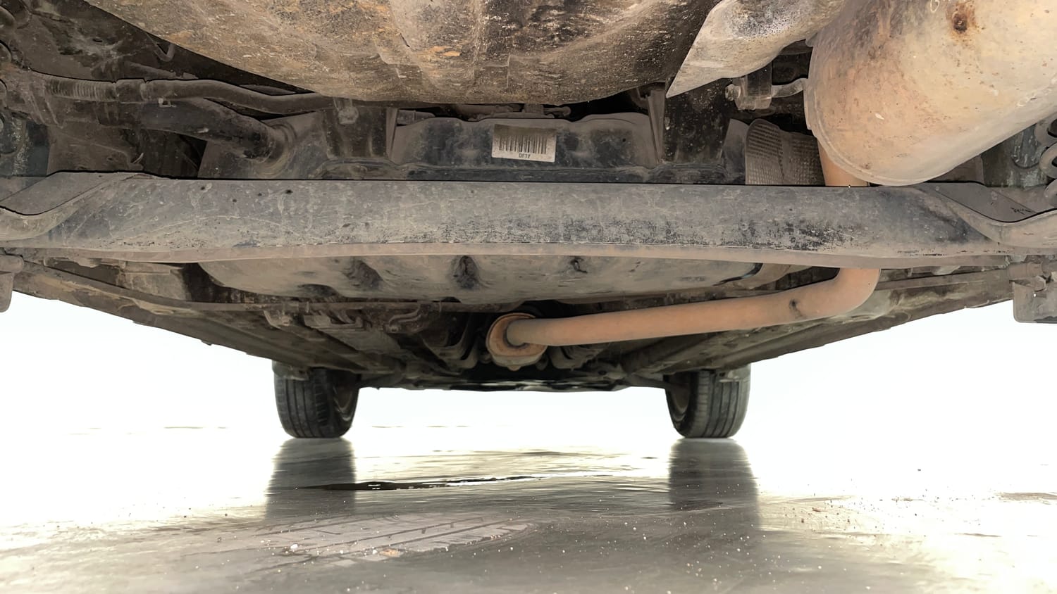 Used 2019 Hyundai Venue SX Plus 1.0 Turbo DCT Petrol Automatic extra REAR UNDERBODY VIEW (TAKEN FROM REAR)