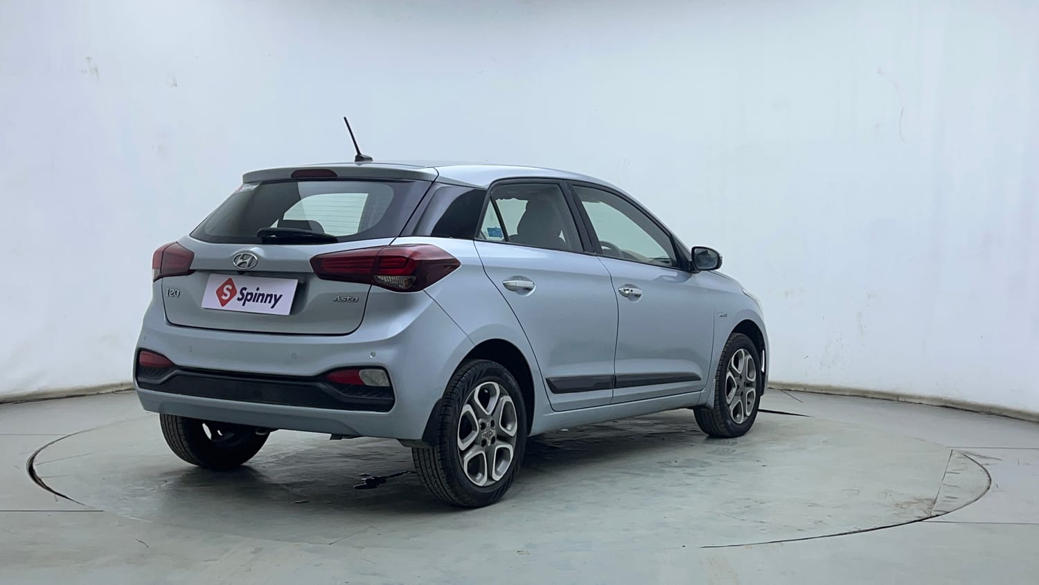 Used 2020 Hyundai Elite i20 Asta 1.2 (O) CVT Petrol Automatic exterior RIGHT REAR CORNER VIEW
