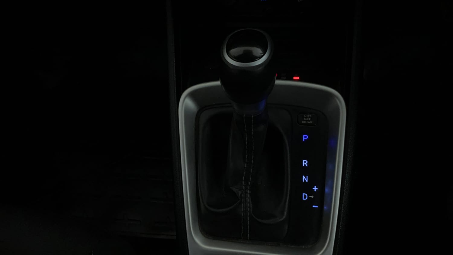 Used 2019 Hyundai Venue SX Plus 1.0 Turbo DCT Petrol Automatic interior GEAR  KNOB VIEW