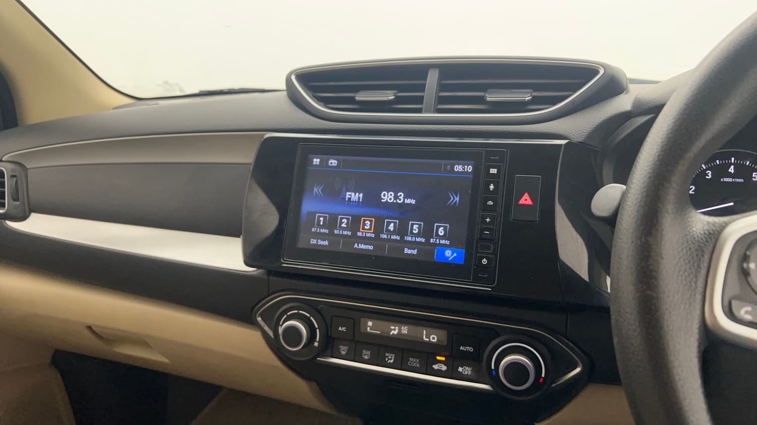 Used 2021 Honda Amaze VX MT 1.2 Petrol Petrol Manual interior MUSIC SYSTEM & AC CONTROL VIEW