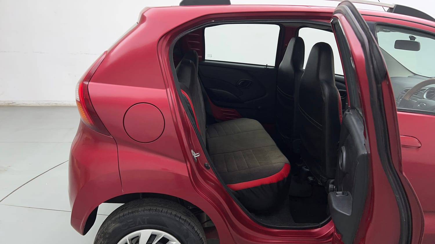 Used 2017 Datsun Redi-GO T (O) Petrol Manual interior RIGHT SIDE REAR DOOR CABIN VIEW