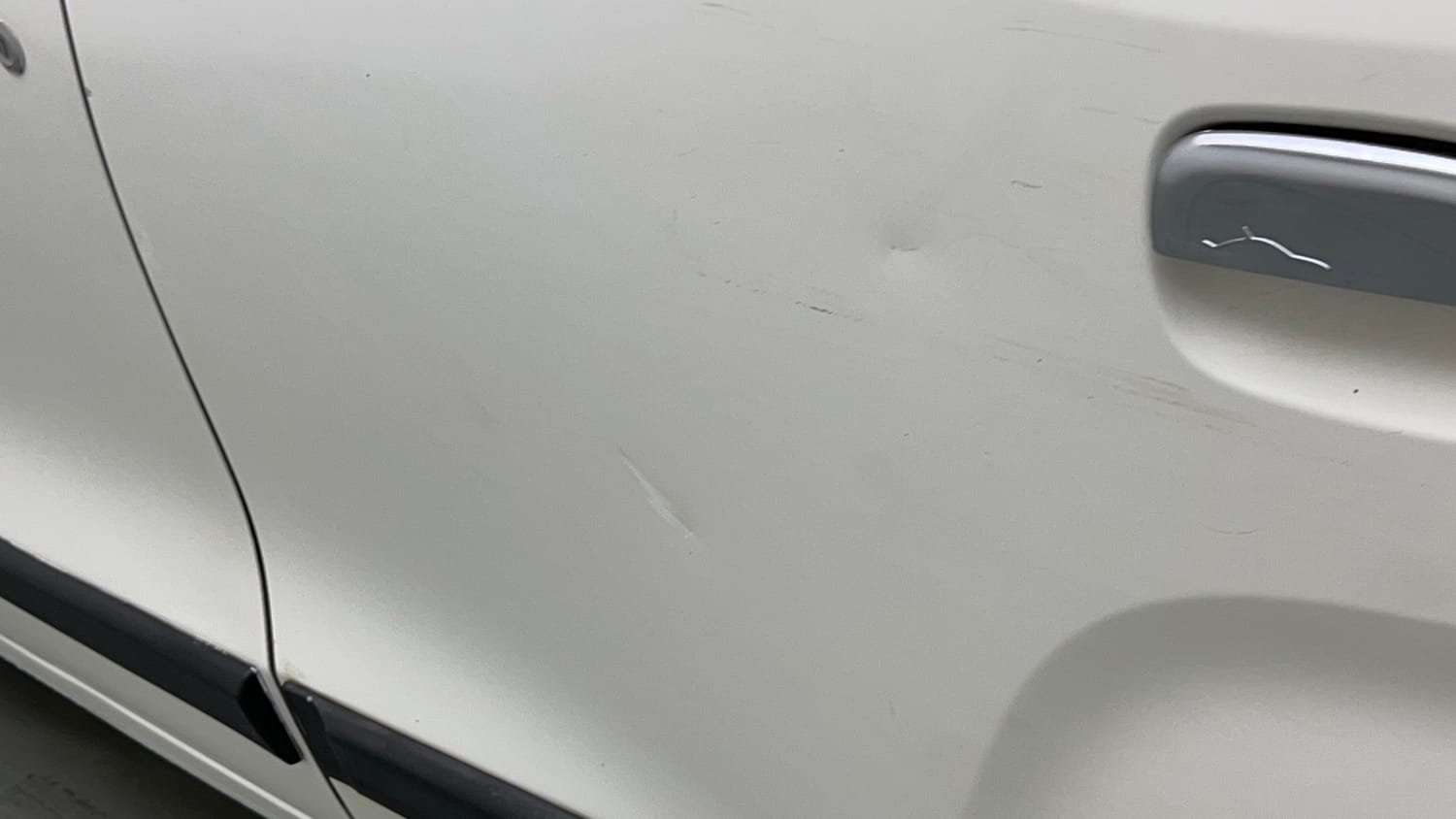 Used 2019 Maruti Suzuki Wagon R 1.0 LXi 1.0 Petrol Manual dents MINOR DENT