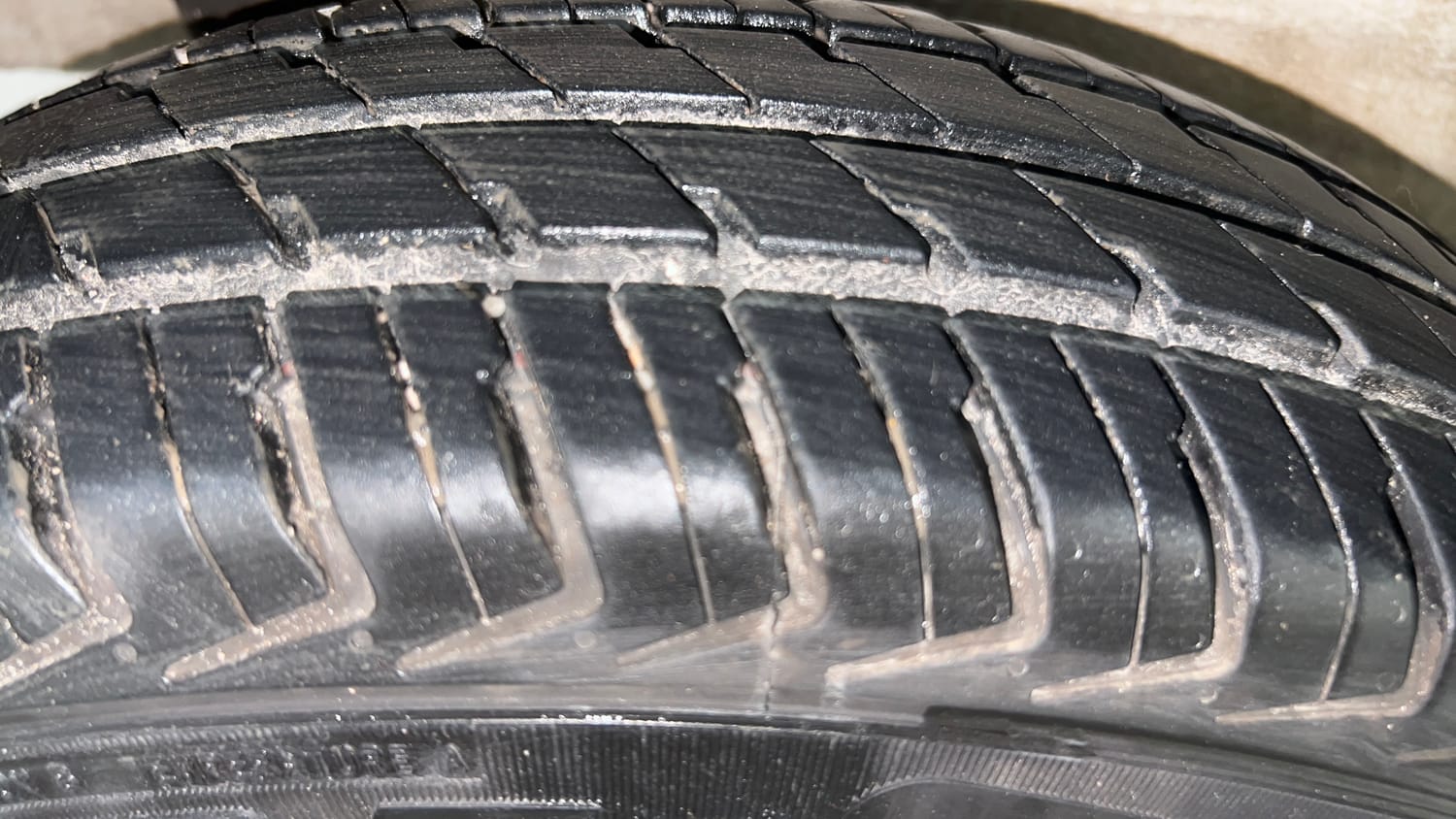 Used 2024 Maruti Suzuki Alto K10 VXi Plus AGS Petrol Automatic tyres RIGHT REAR TYRE TREAD VIEW