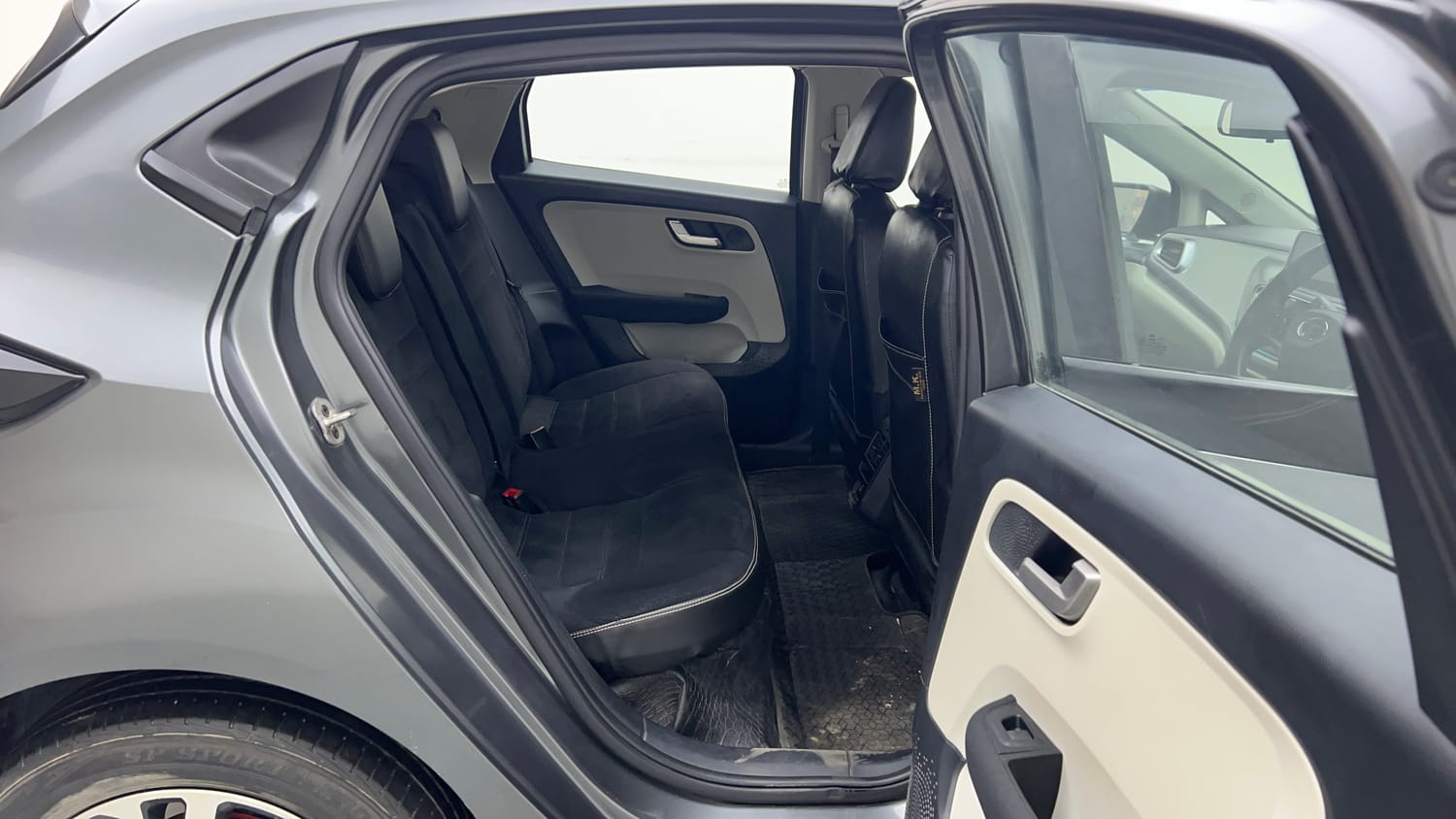 Used 2024 Tata Altroz XZ iCNG Cng Manual interior RIGHT SIDE REAR DOOR CABIN VIEW