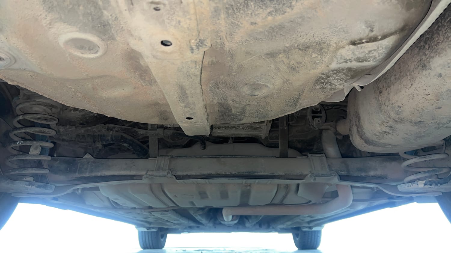 Used 2019 Hyundai Elantra 2.0 SX (O) AT Petrol Automatic extra REAR UNDERBODY VIEW (TAKEN FROM REAR)