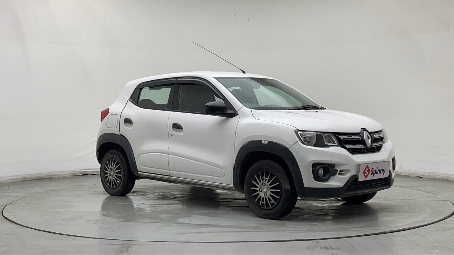 Used 2019 Renault Kwid RXT (O) 1.0 SCE Edition Petrol Manual exterior RIGHT FRONT CORNER VIEW