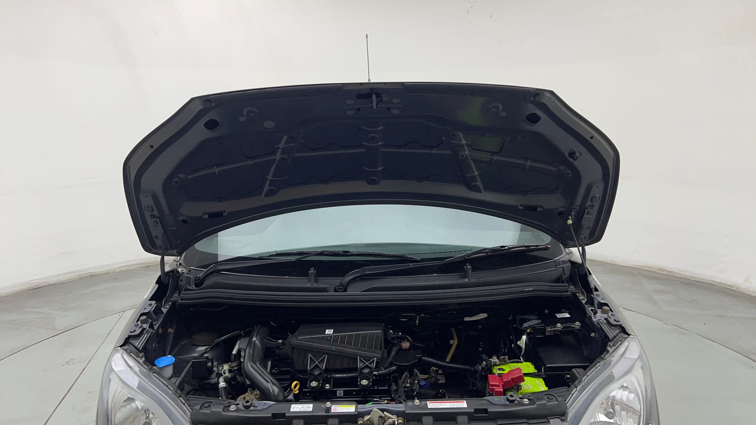 Used 2023 Maruti Suzuki Wagon R VXI 1.0 Petrol Manual engine ENGINE & BONNET OPEN FRONT VIEW