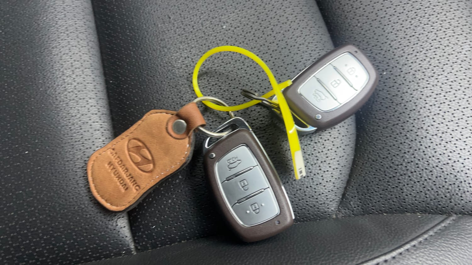 Used 2019 Hyundai Elantra 2.0 SX (O) AT Petrol Automatic extra CAR KEY VIEW