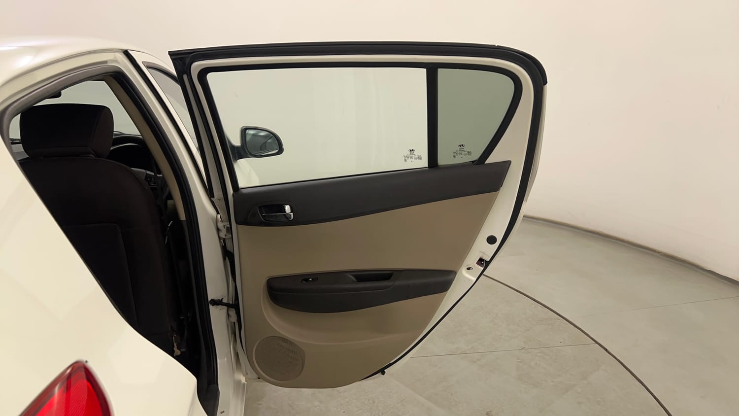 Used 2012 Hyundai i20 Asta 1.2 Petrol Manual interior RIGHT REAR DOOR OPEN VIEW