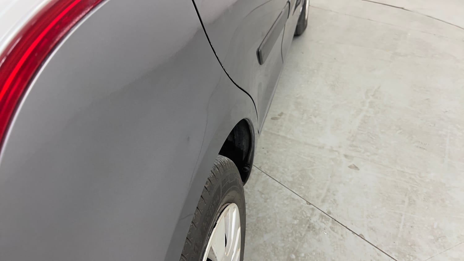 Used 2014 Maruti Suzuki Swift VXi Petrol Manual dents MINOR DENT
