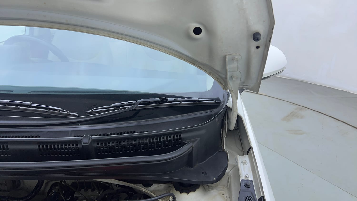 Used 2021 Hyundai Santro Asta AMT Petrol Automatic engine ENGINE LEFT SIDE HINGE & APRON VIEW