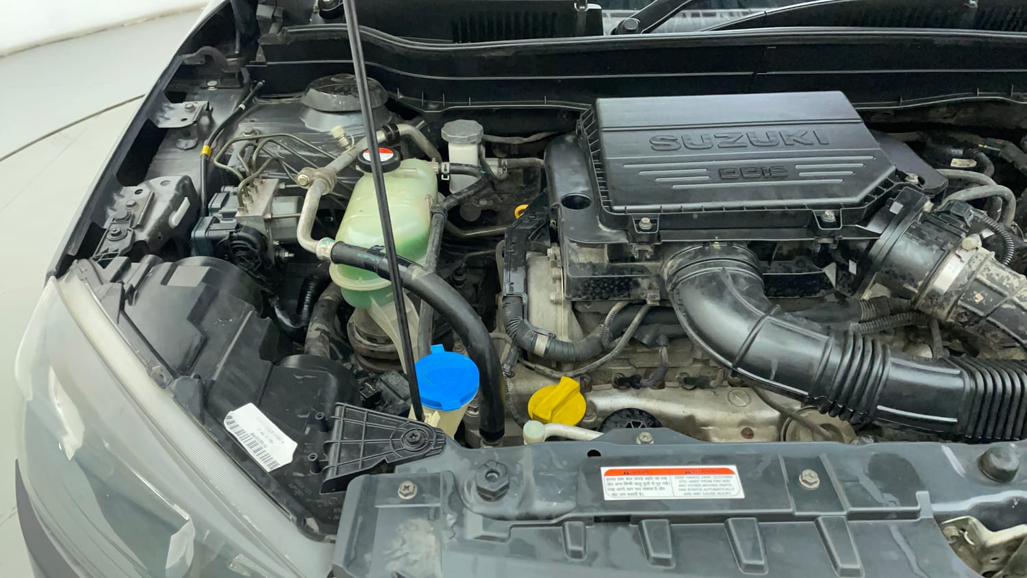 Used 2017 Maruti Suzuki Vitara Brezza LDi (O) Diesel Manual engine ENGINE RIGHT SIDE VIEW