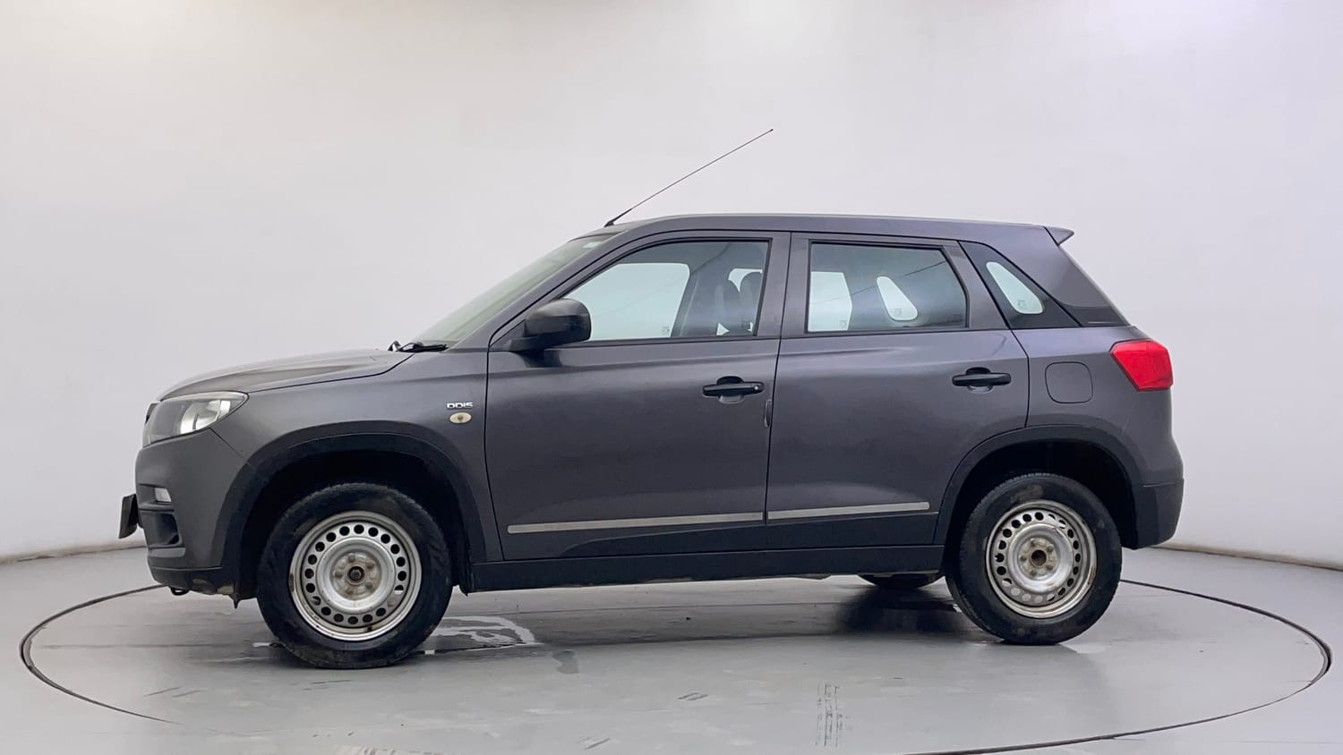 Used 2017 Maruti Suzuki Vitara Brezza LDi (O) Diesel Manual exterior LEFT SIDE VIEW