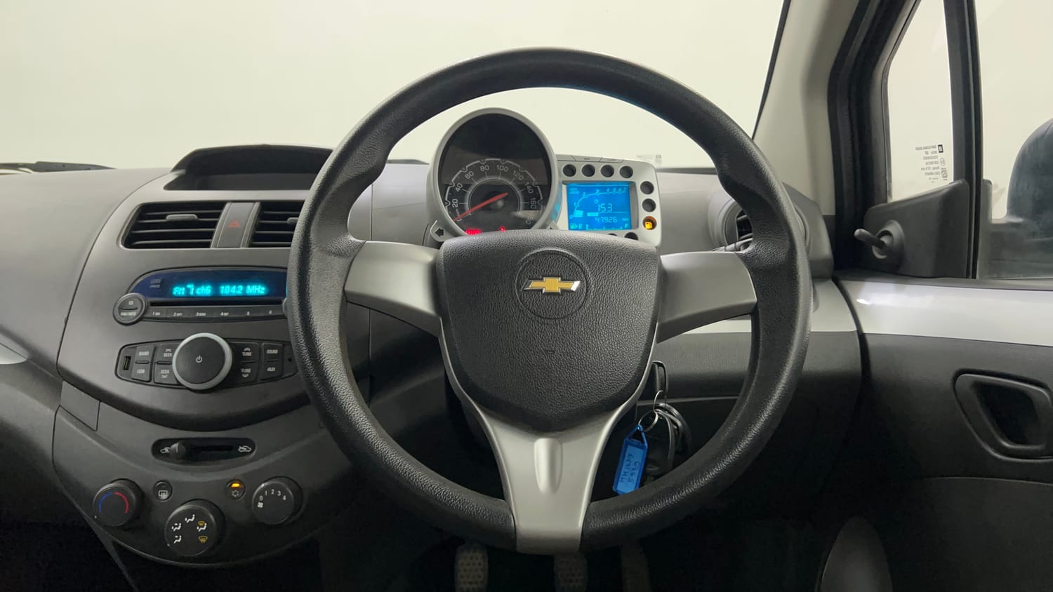 Used 2014 Chevrolet Beat LT Petrol Petrol Manual interior STEERING VIEW