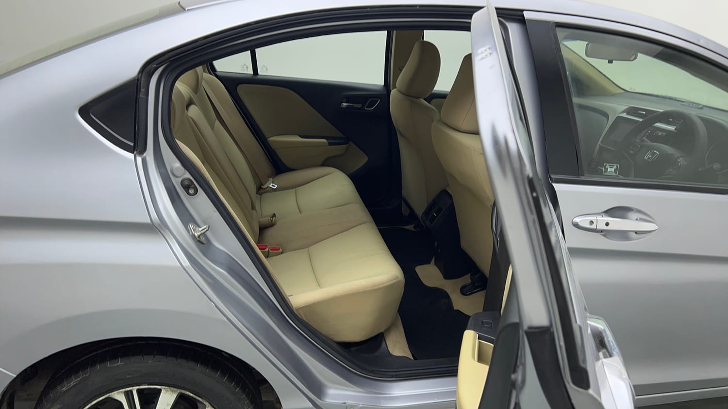 Used 2022 Honda City 4th Generation V Petrol Petrol Manual interior RIGHT SIDE REAR DOOR CABIN VIEW