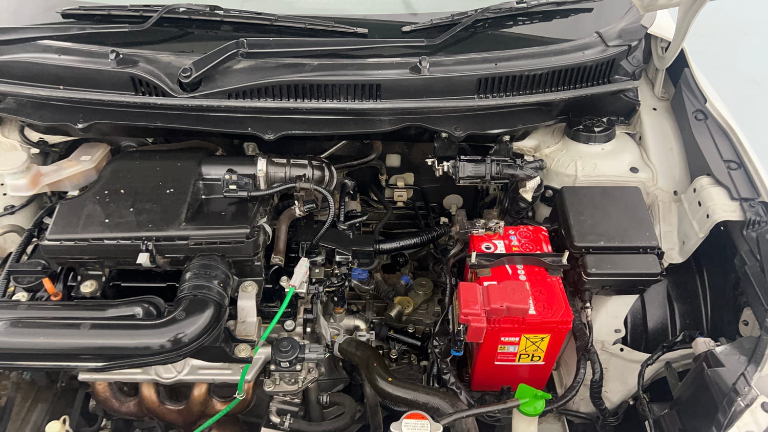 Used 2024 Maruti Suzuki Baleno Alpha MT Petrol Manual engine ENGINE LEFT SIDE VIEW