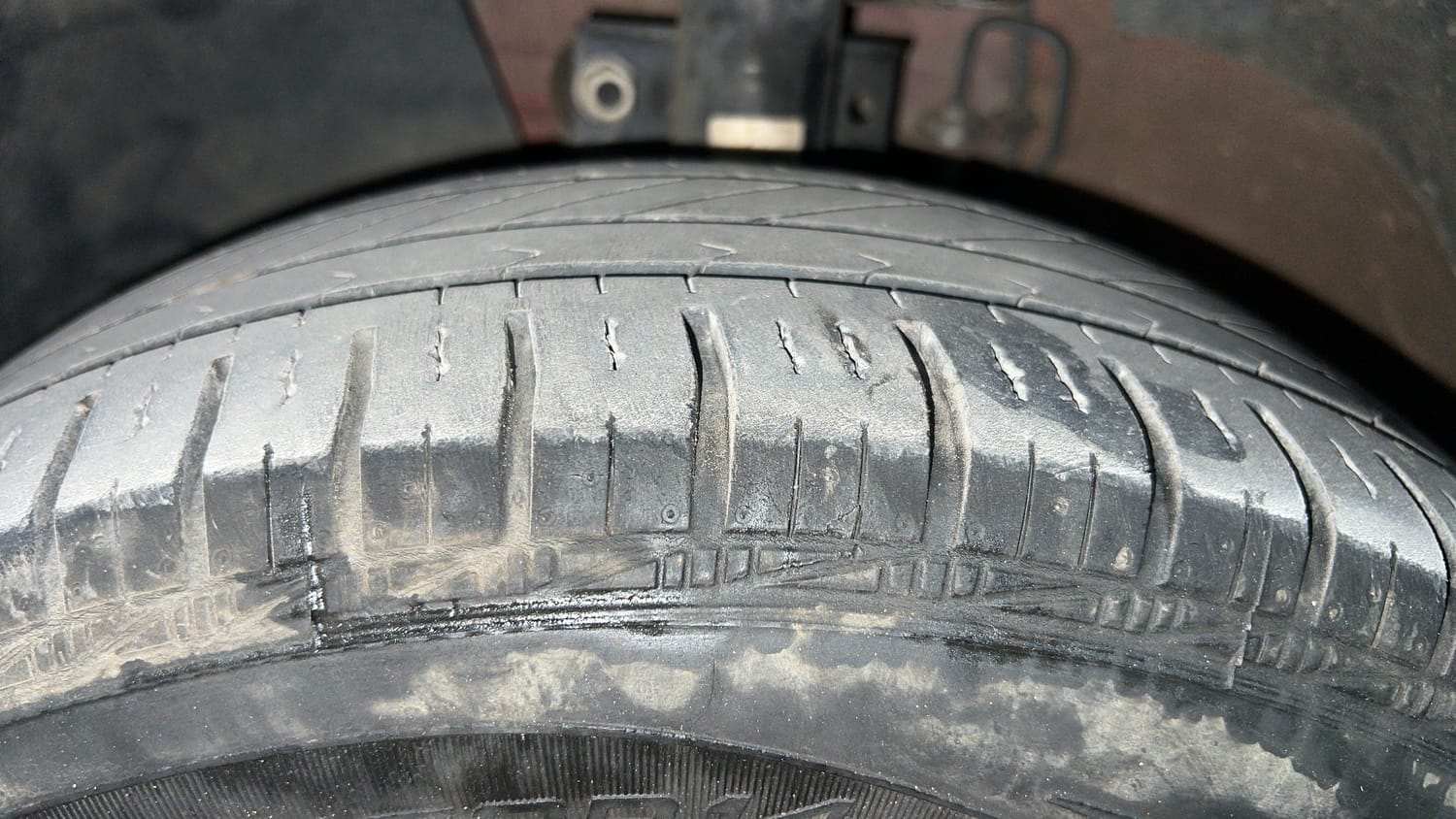 Used 2020 Volkswagen Polo Trendline 1.0L MPI Petrol Manual tyres LEFT FRONT TYRE TREAD VIEW