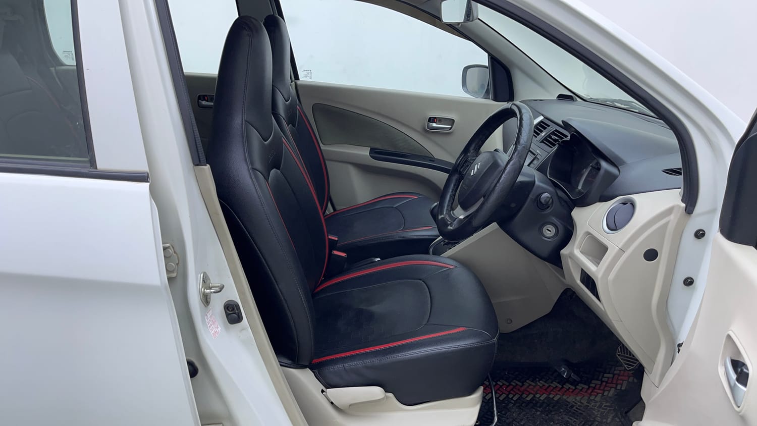 Used 2018 Maruti Suzuki Celerio ZXi (O) AMT Petrol Automatic interior RIGHT SIDE FRONT DOOR CABIN VIEW