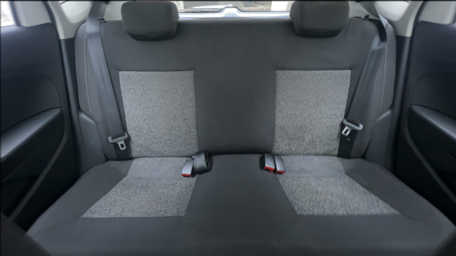 Used 2017 Volkswagen Polo Comfortline 1.2L (P) Petrol Manual interior REAR SEAT CONDITION VIEW