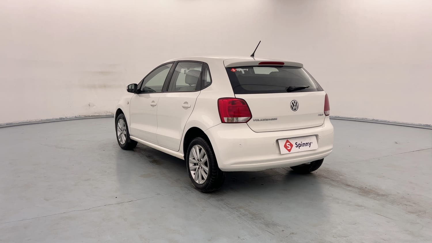 Used 2014 Volkswagen Polo Highline1.2L (P) Petrol Manual exterior LEFT REAR CORNER VIEW