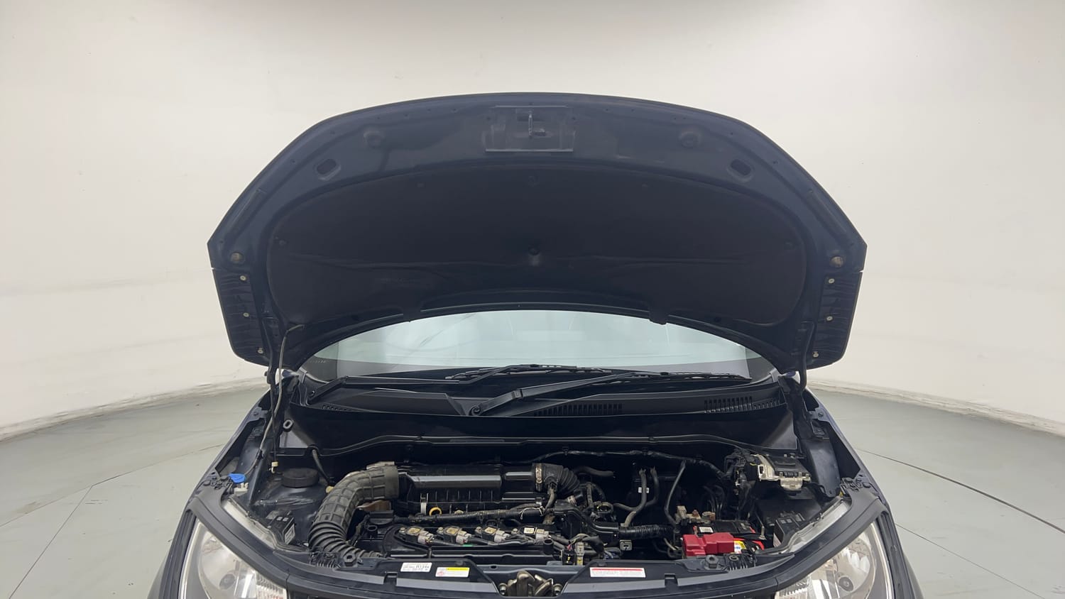 Used 2024 Maruti Suzuki Ignis Sigma 1.2 MT Petrol Manual engine ENGINE & BONNET OPEN FRONT VIEW