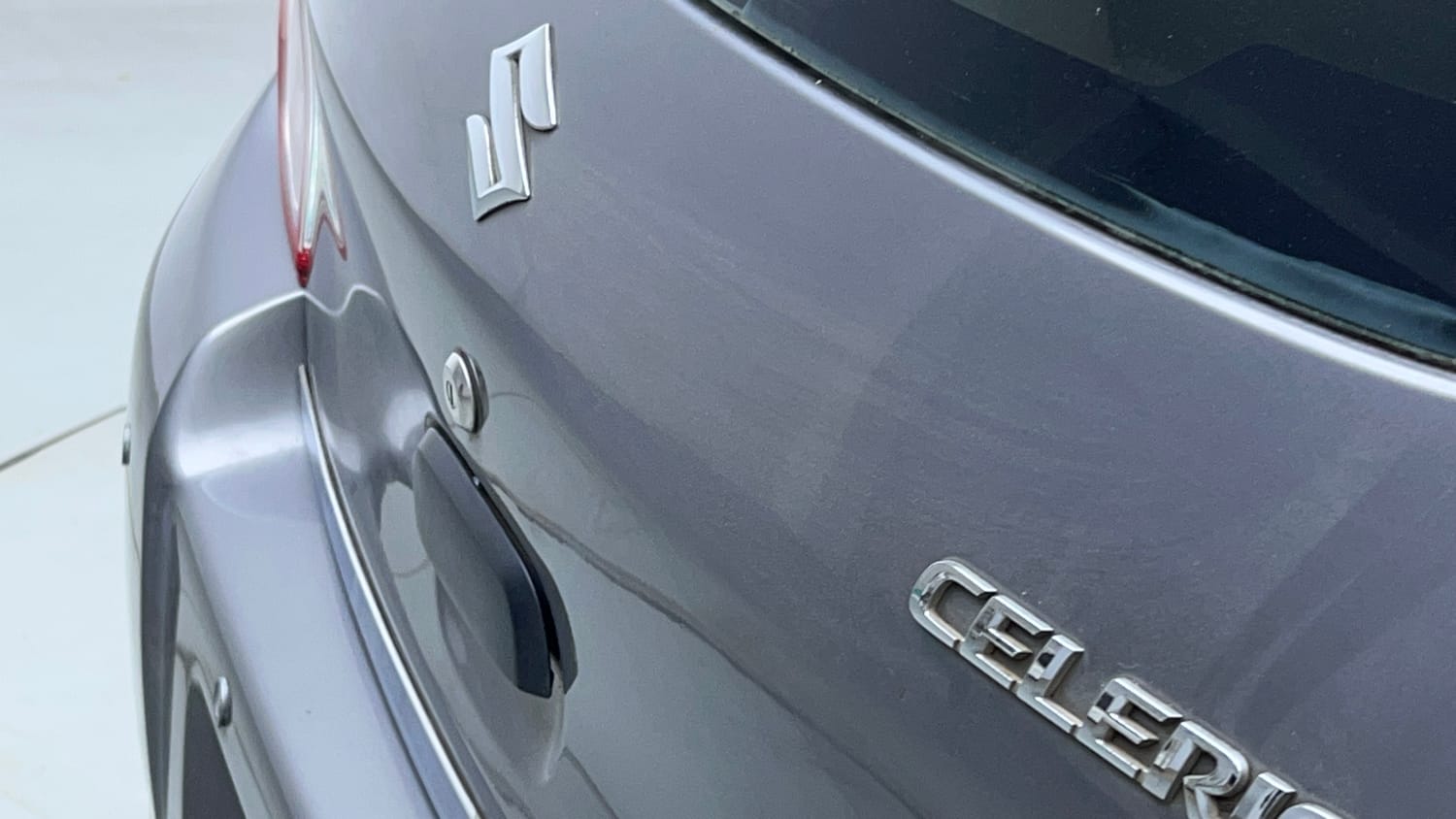 Used 2016 Maruti Suzuki Celerio VXi Petrol Manual dents MINOR SCRATCH