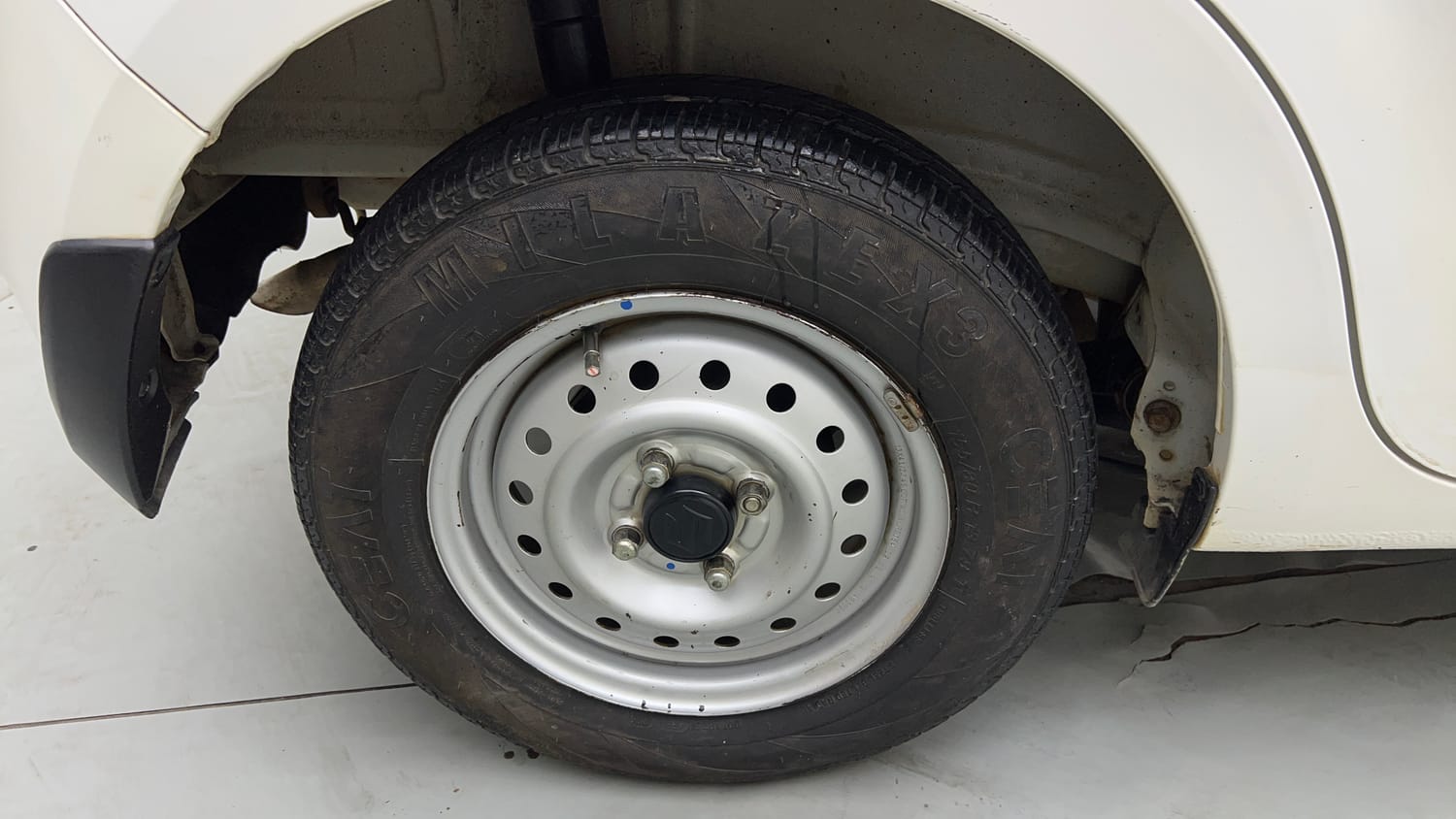 Used 2019 Maruti Suzuki Wagon R 1.0 LXi 1.0 Petrol Manual tyres RIGHT REAR TYRE RIM VIEW