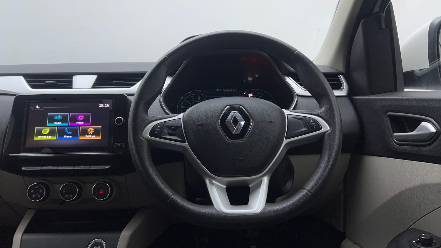 Used 2021 Renault Triber RXZ Petrol Manual interior STEERING VIEW