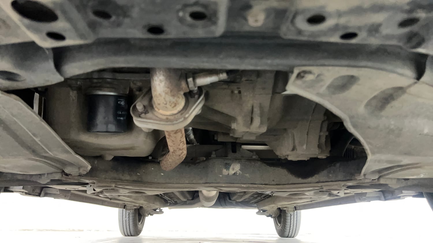 Used 2014 Maruti Suzuki Swift VXi Petrol Manual extra FRONT LEFT UNDERBODY VIEW