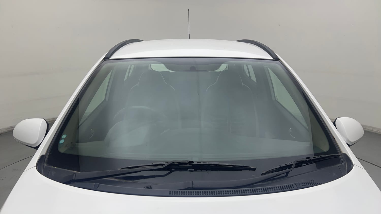 Used 2019 Hyundai Grand i10 Sportz 1.2 Kappa VTVT CNG (Outside Fitted) Cng Manual exterior FRONT WINDSHIELD VIEW