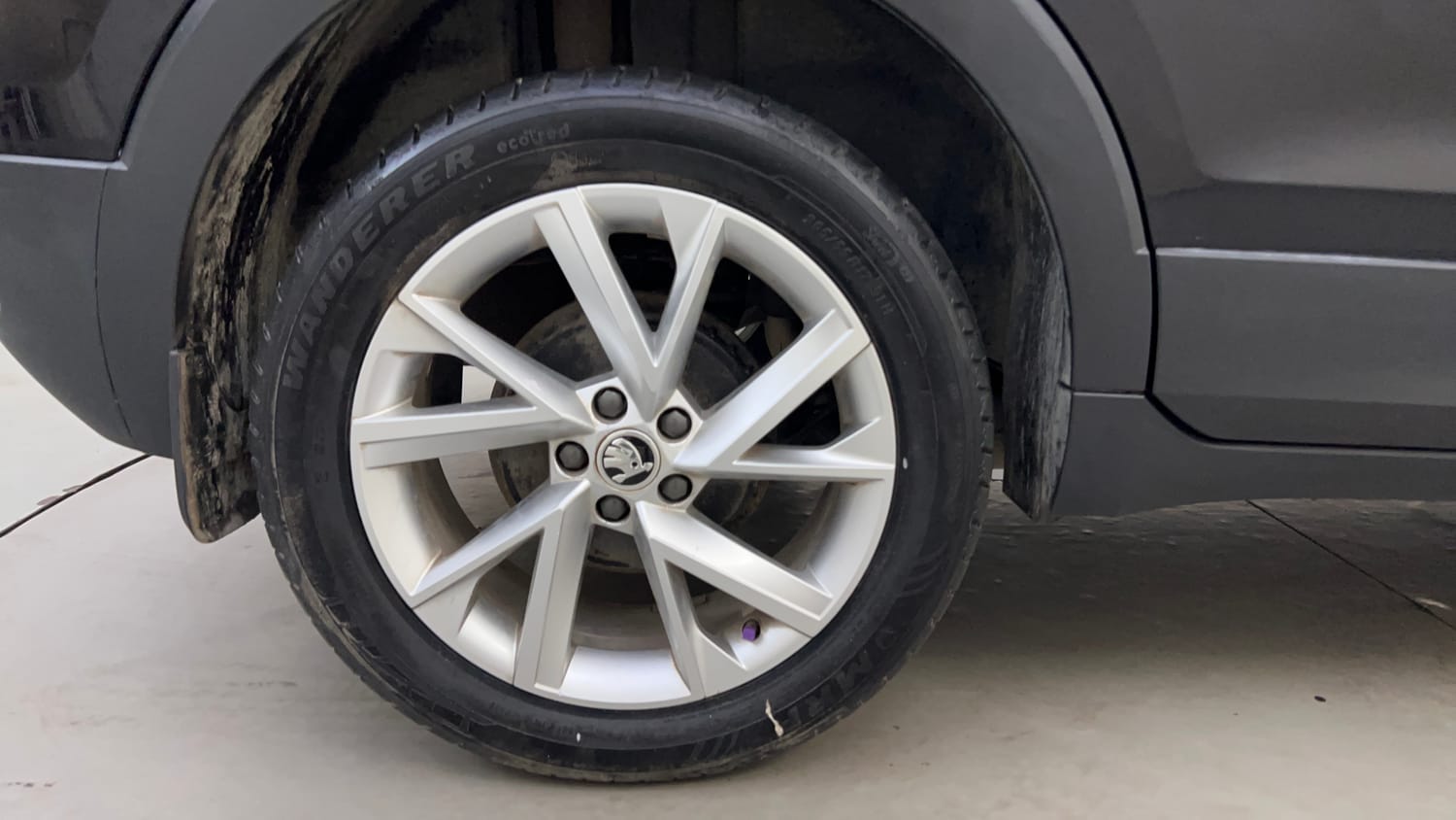 Used 2024 Skoda Kushaq Style 1.5L TSI DSG Petrol Automatic tyres RIGHT REAR TYRE RIM VIEW
