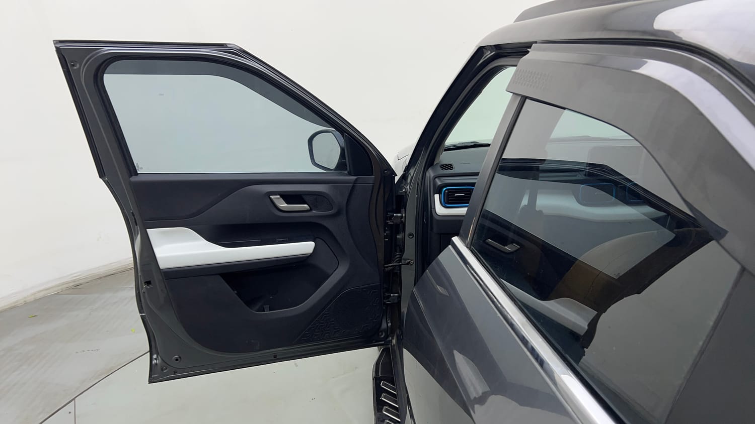 Used 2023 Tata Punch Creative Dual Tone AMT Sunroof Petrol Automatic interior LEFT FRONT DOOR OPEN VIEW