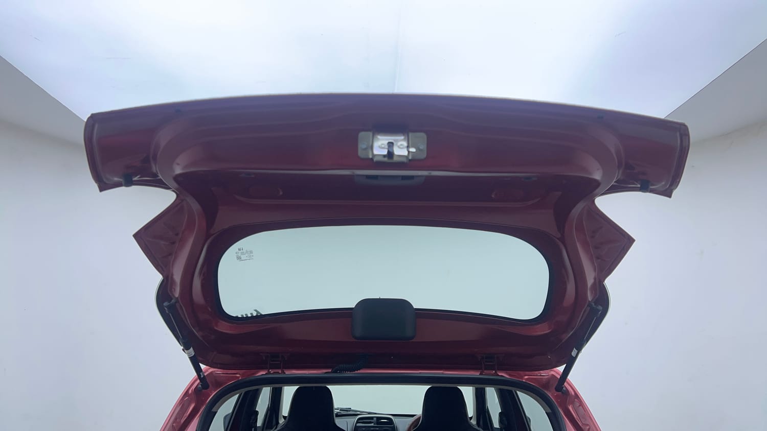 Used 2018 Renault Kwid RXT (O) 1.0 SCE Edition Petrol Manual interior DICKY DOOR OPEN VIEW