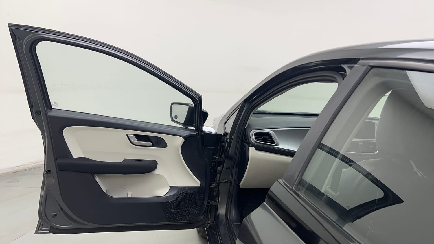 Used 2024 Tata Altroz XZ iCNG Cng Manual interior LEFT FRONT DOOR OPEN VIEW